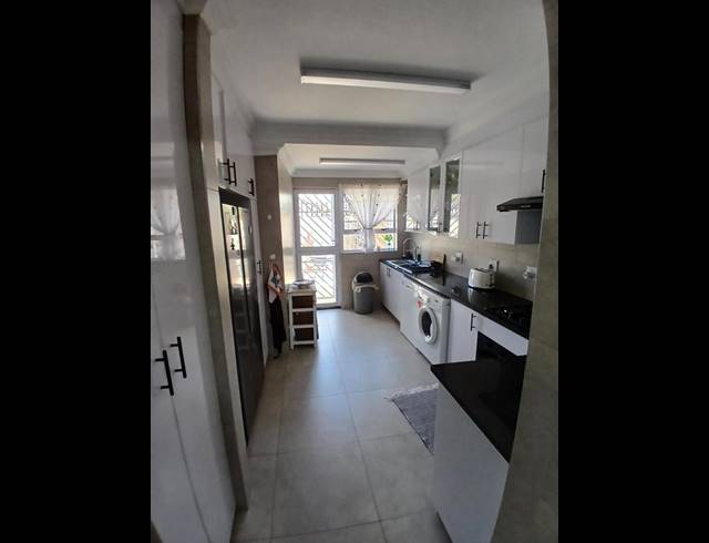 3 BEDROOM DUPLEX FOR SALE IN CASSELDALE